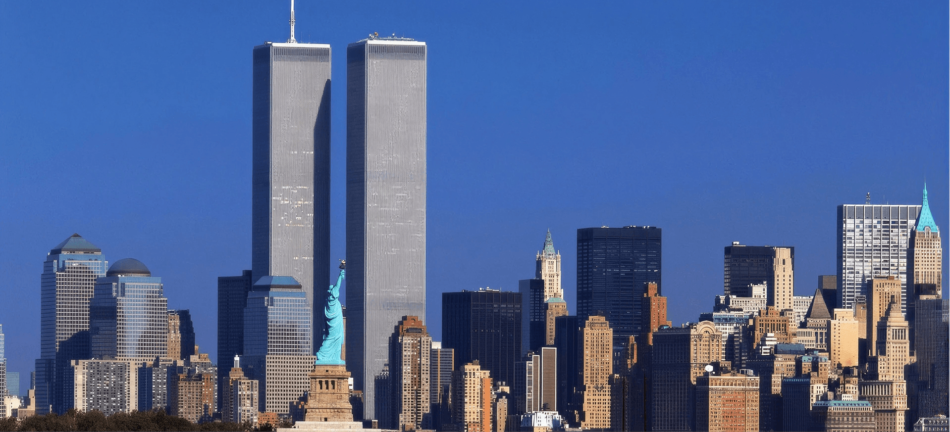 Lower Manhattan skyline with the World Trade Center Twin Towers